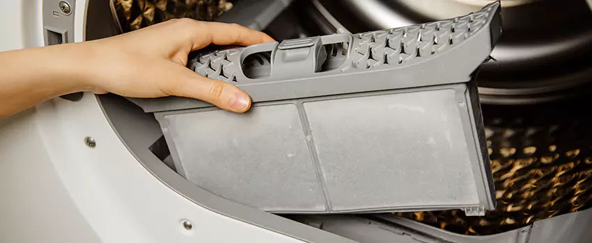 Signs Of A Clogged Dryer Lint Trap in Springfield, Virginia